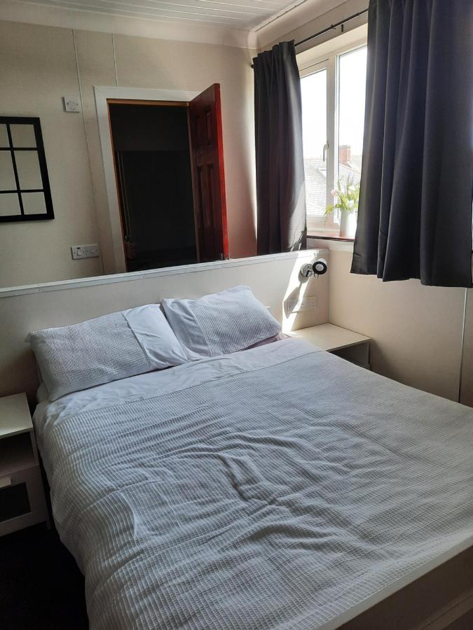 The Townhouse Accommodation Dumfries Buitenkant foto